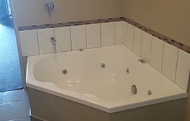 1-bedroom unit spa bath